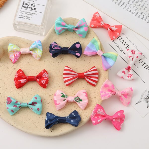 Patterned bow